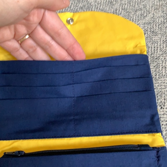 Michigan Cloth Wallet - Picture 4 of 5